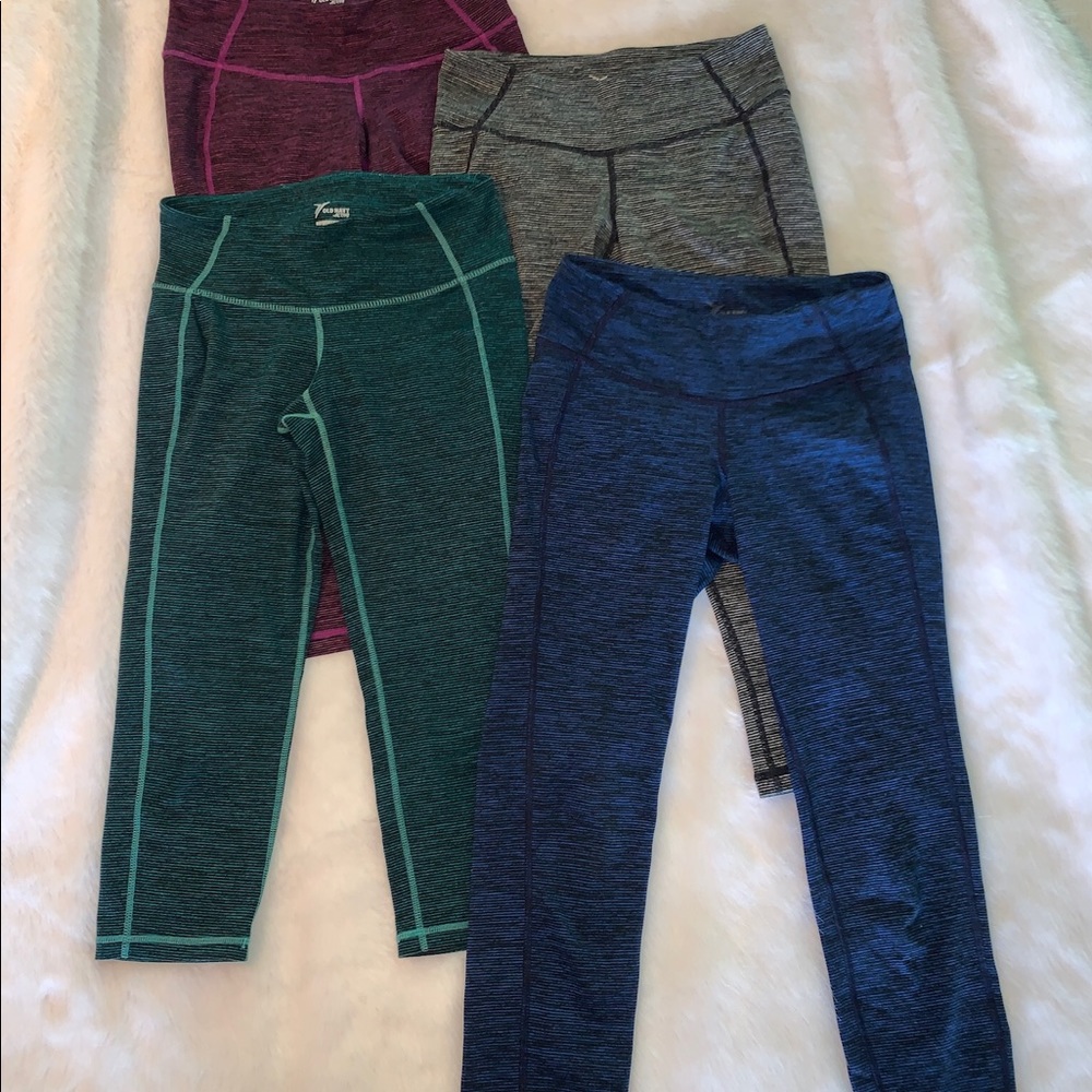 Old Navy Activewear Lot of 4 Capri Pants
